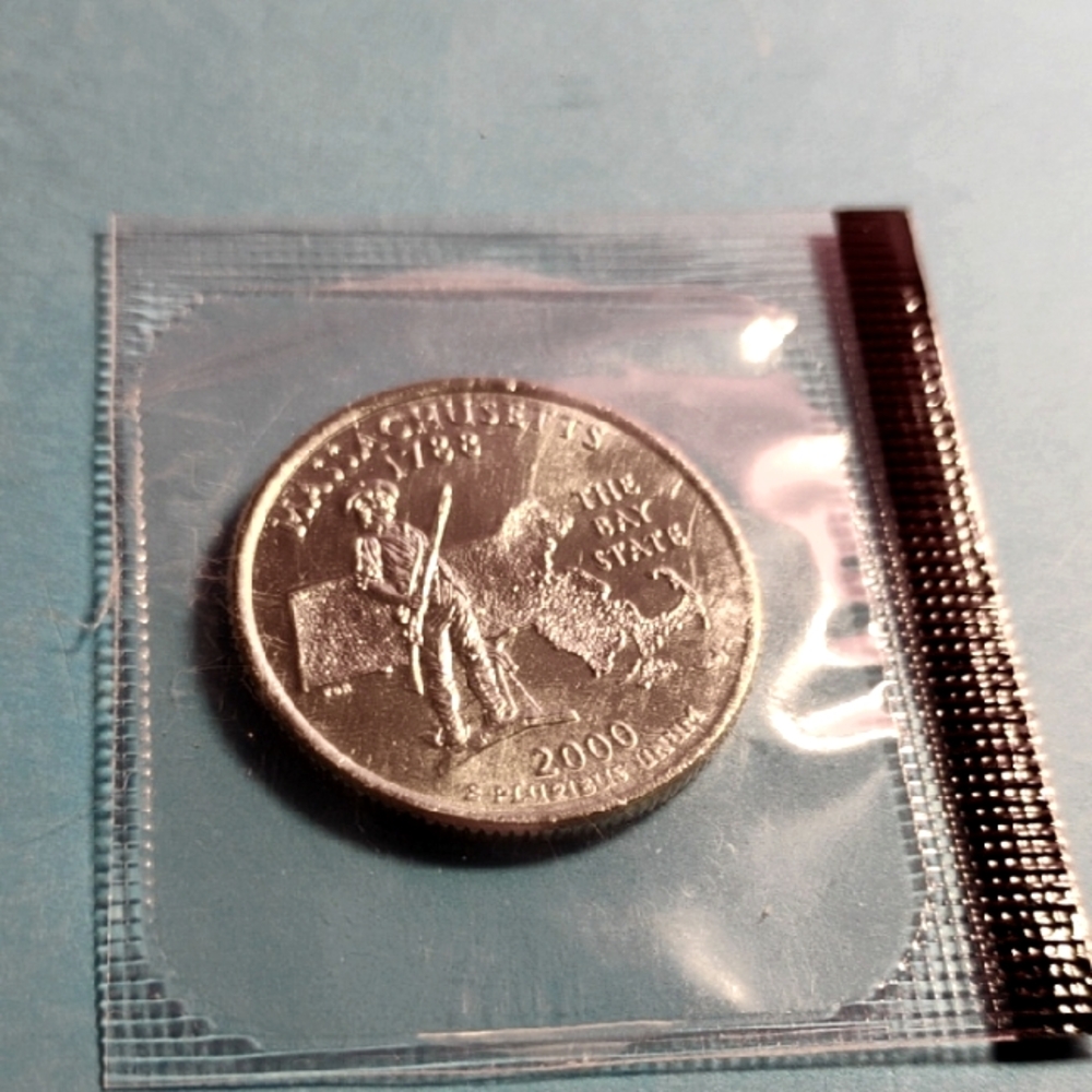 ✅‼️Massachusetts State QuarterD 2000 From MINT Set CLAD Uncirculated